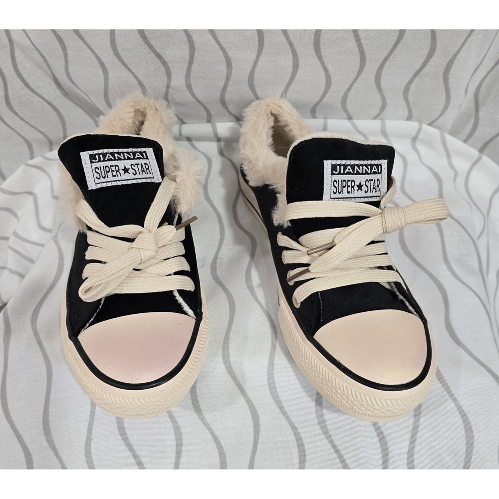 Jiannai Super Star Women's Beige/Black Mid Rise Fur Lined Sneaker Shoes Sz 8-8.5
